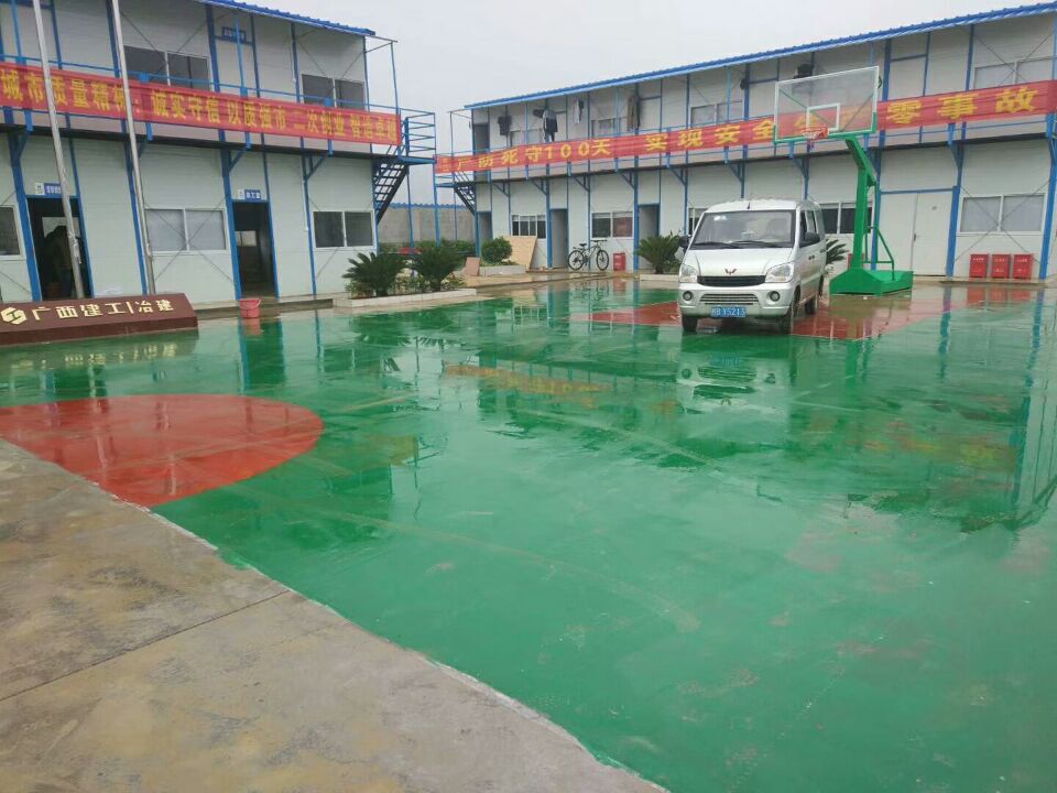 广西建工冶建丙烯酸塑胶球场.jpg